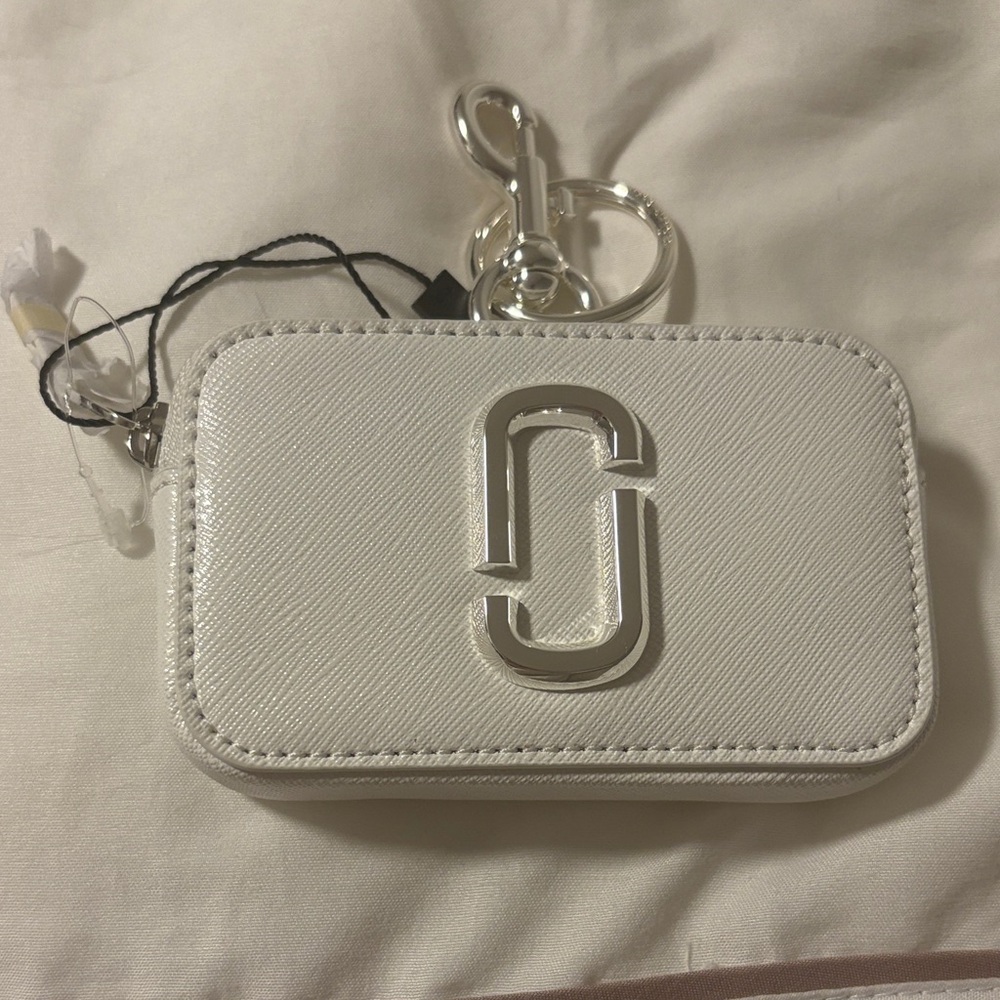 Marc Jacobs White Saffiano Leather Key Case with Silver Hardware